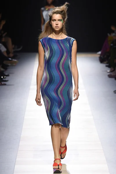 Look 36